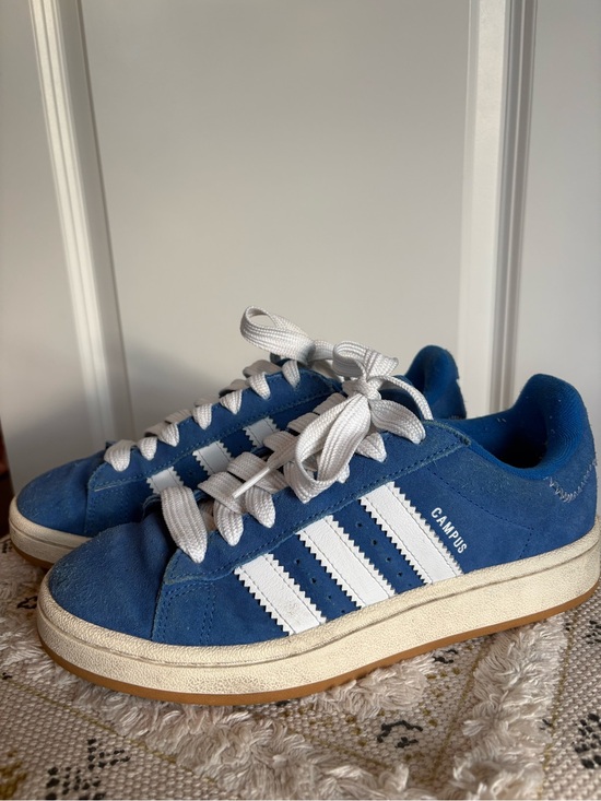 adidas Shoes - Adidas Women’s Campus 00s